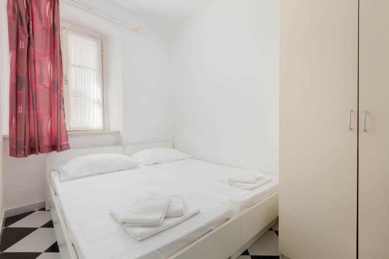 Apartmani Marija Подгора Екстер'єр фото